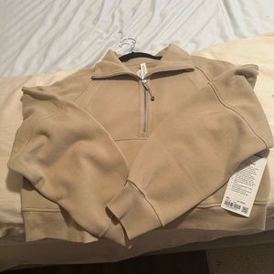 NWT Funnel Scuba half zip.